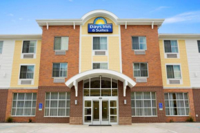 Гостиница Days Inn & Suites by Wyndham Caldwell  Колдуэлл